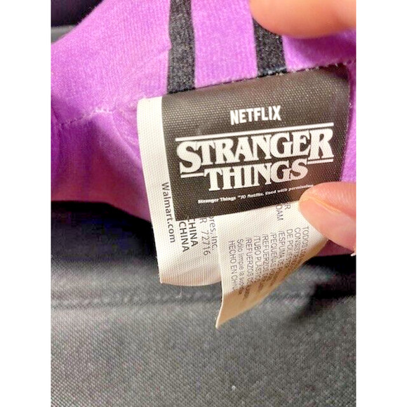 Netflix 18" Stranger Things Demogorgon Plush Greeter - Picture 7 of 10